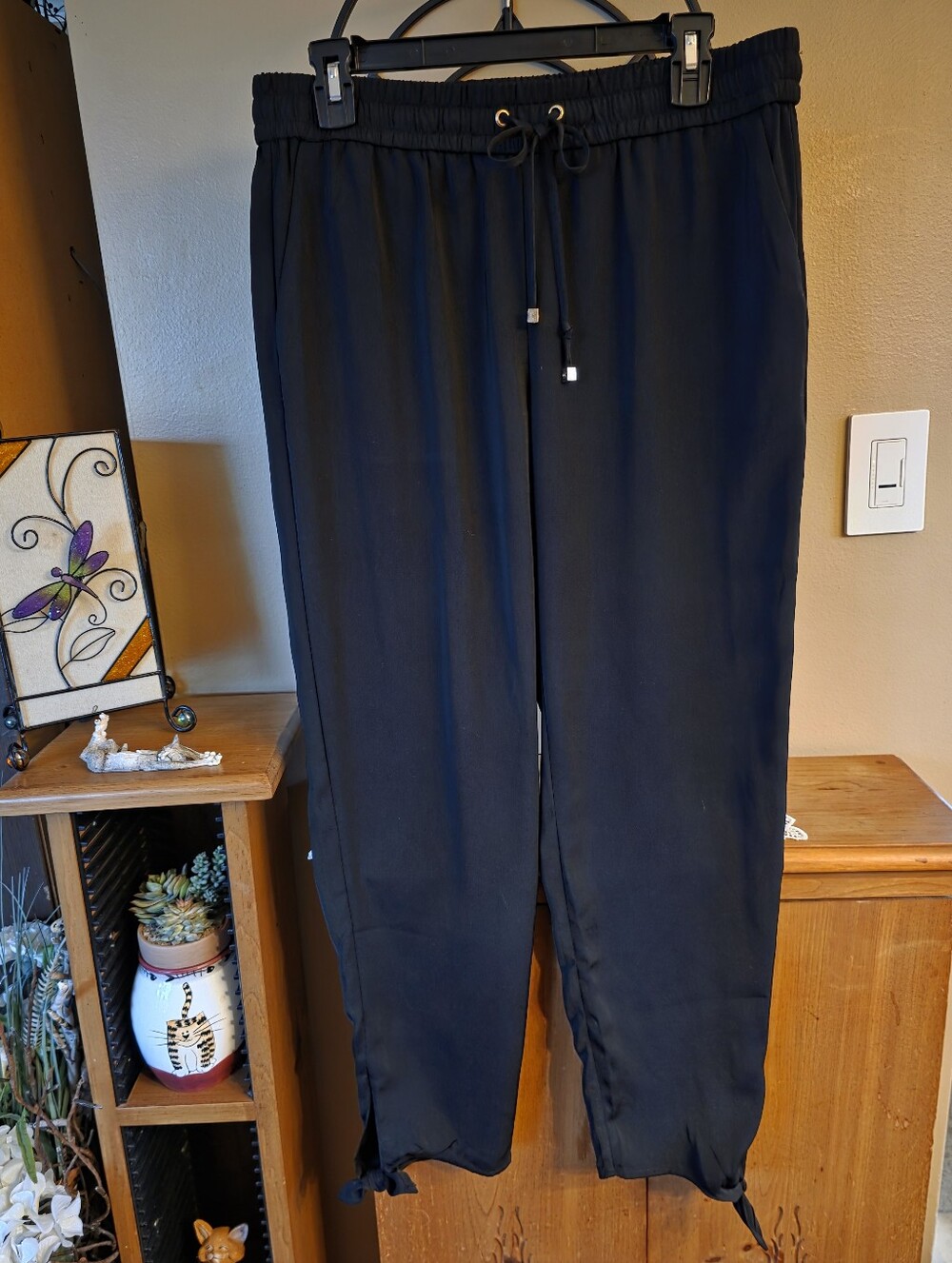 Micheal Kors Black Satiny Drawstring Pants With Ankle Ties Size M